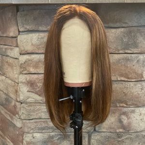100% Human wig... Highlight straight 16inches wig with a front & back closure